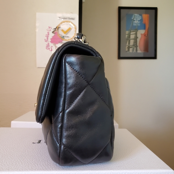 Chanel 19 flap black mixed hard ware small bag - Picture 10 of 13